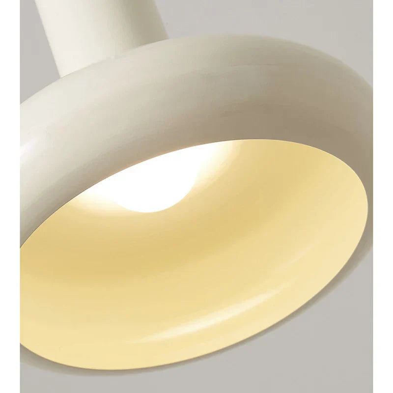 WaveGlow LED Pendant Light – Sleek Modern Illumination