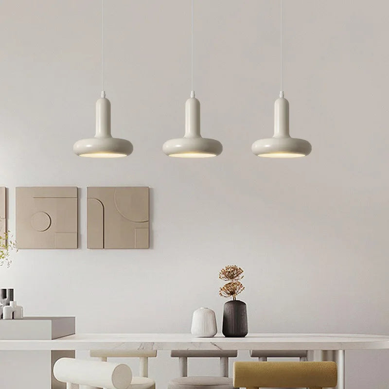 WaveGlow LED Pendant Light – Sleek Modern Illumination